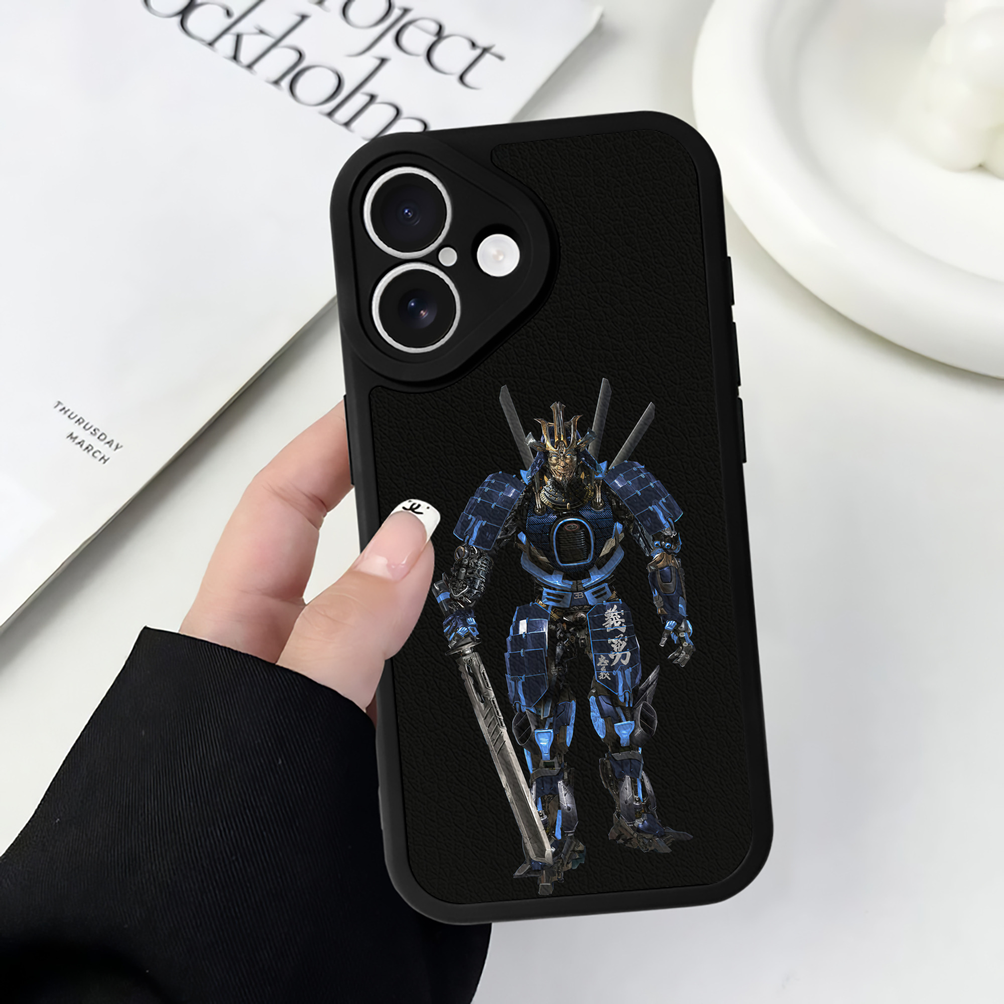 （画像用） Transformers トランスフォーマー 【iPhone 16シリーズ対応】シリコンスマホケース（レザー調） 材質：シリコン